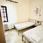 Apartament Ktima Garidis